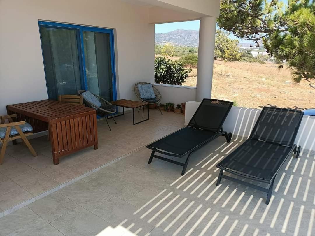 Sea View Pine House Villa Makrýgialos Exterior foto